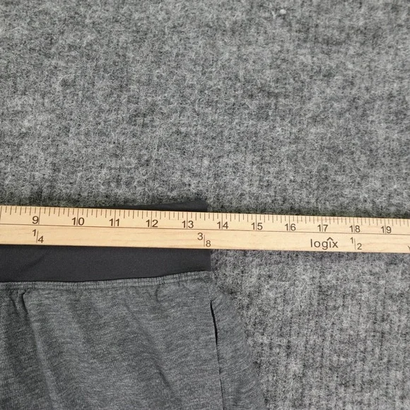 Lululemon T.H.E. Short Linerless Mens Small Gray Heather‎ Athletic Training Gym - Picture 8 of 8
